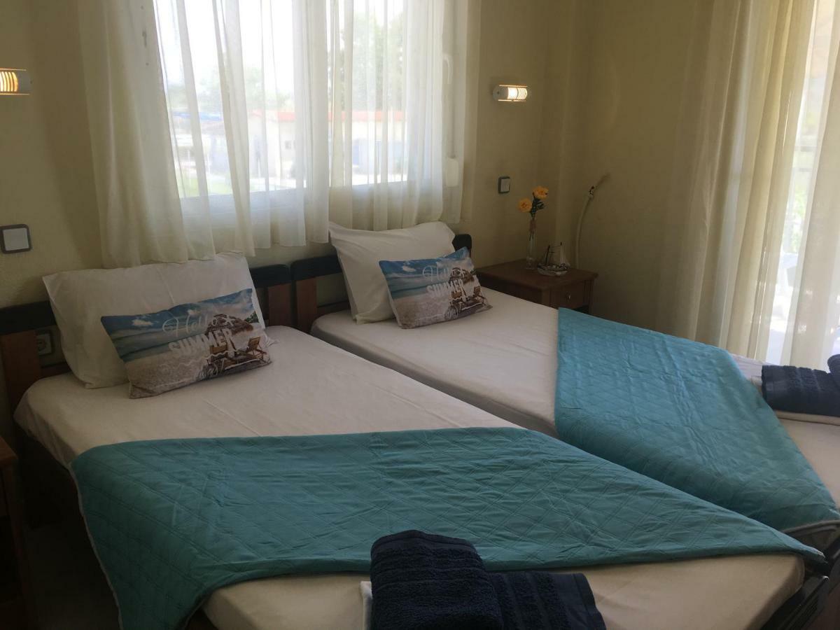 Aparthotel Dionisos Blue à Paralia Dionisiou Extérieur photo