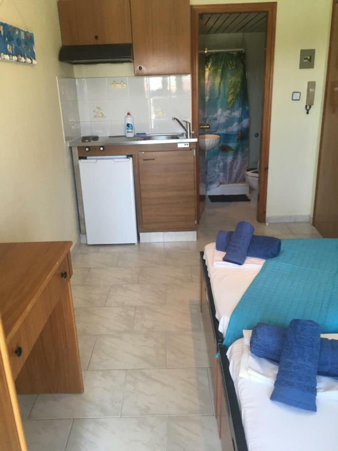 Aparthotel Dionisos Blue à Paralia Dionisiou Extérieur photo